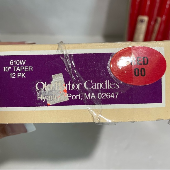 Vintage Old Harbor red 10 inch taper candles set of 12 - Picture 4 of 5